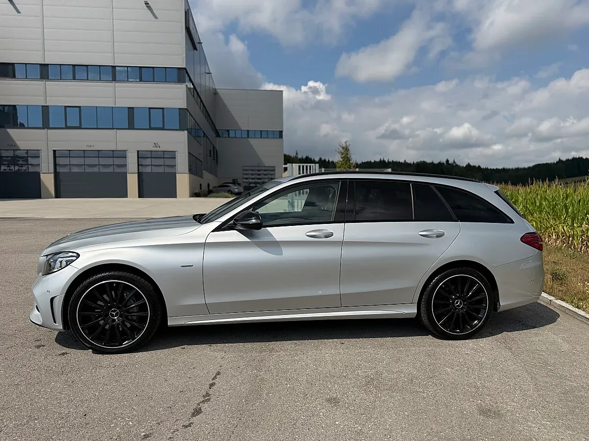 Mercedes-Benz C-Class 2021 photo 3