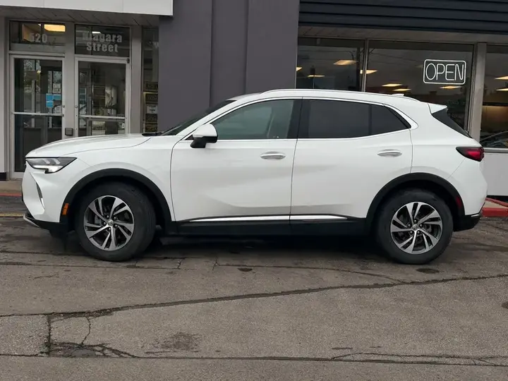 Buick Envision 2023 photo 2