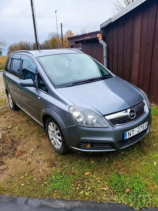 Opel Zafira 2006 photo 2