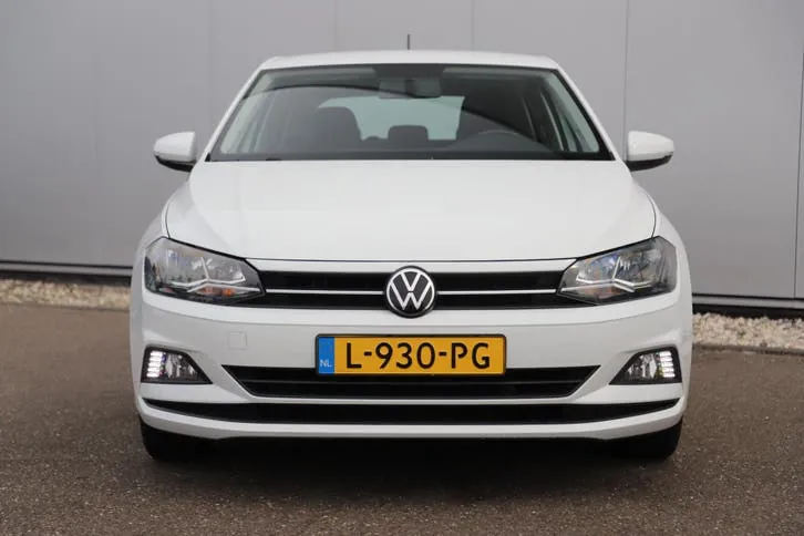 Volkswagen Polo 2021 photo 2