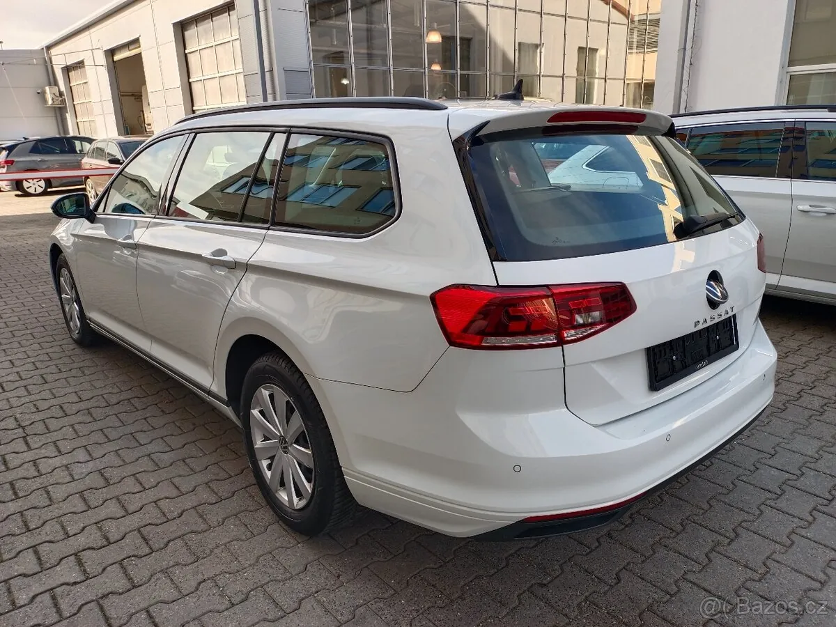Volkswagen Passat 2022 photo 4