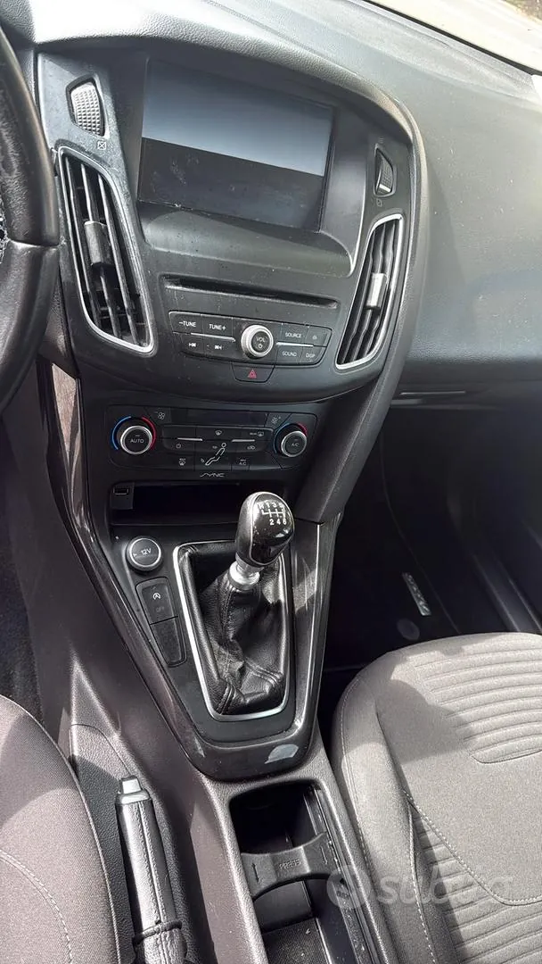 Ford Focus 2015 photo 3