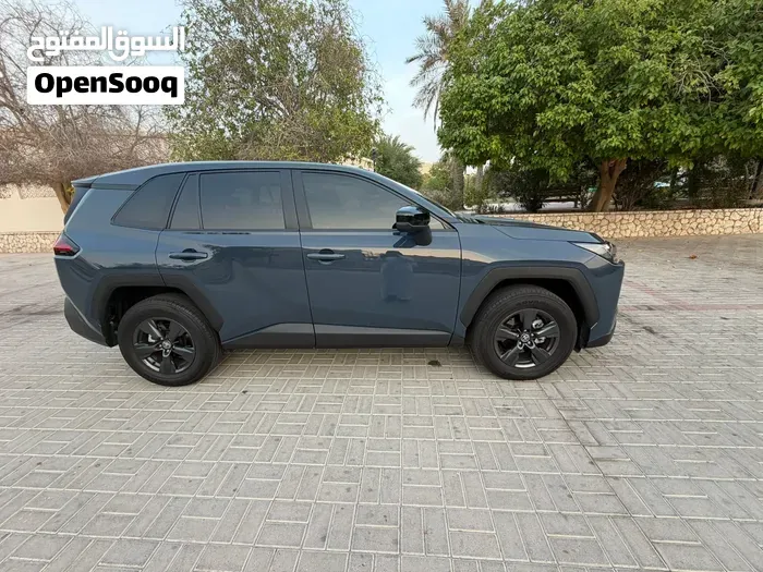 Toyota Rav 4 2026 photo 2