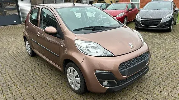 Peugeot 107 2014 photo 2