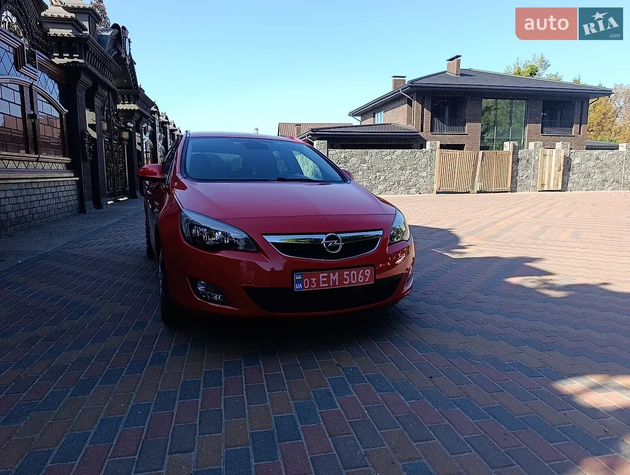 Opel Astra 2012 photo 4
