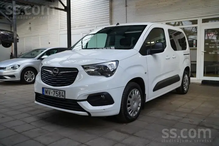 Opel Combo 2021 photo 2