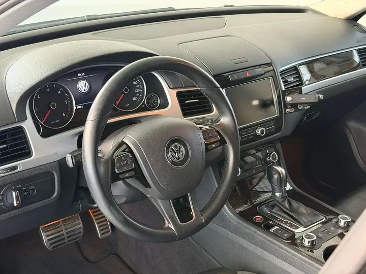Volkswagen Touareg 2011 photo 5
