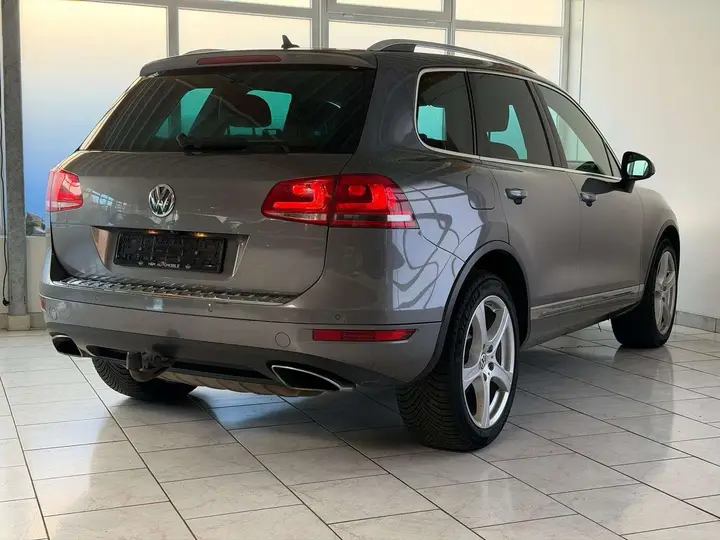 Volkswagen Touareg 2011 photo 4
