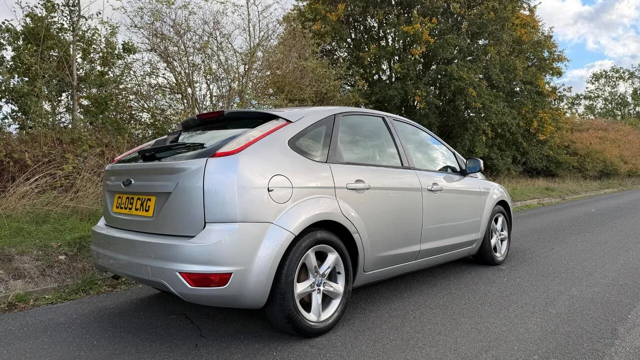 Ford Focus 2009 photo 3