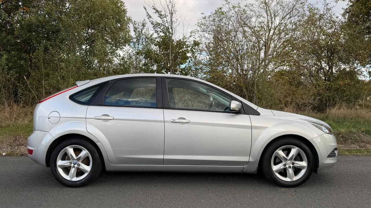 Ford Focus 2009 photo 4