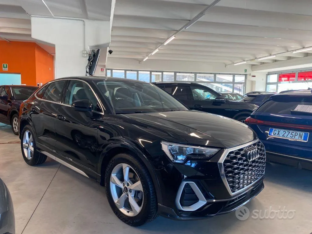 Audi Q3 2023 photo 2
