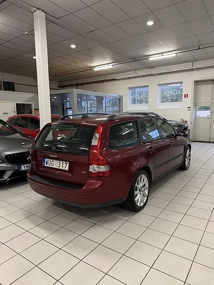 Volvo V50 2005 photo 2