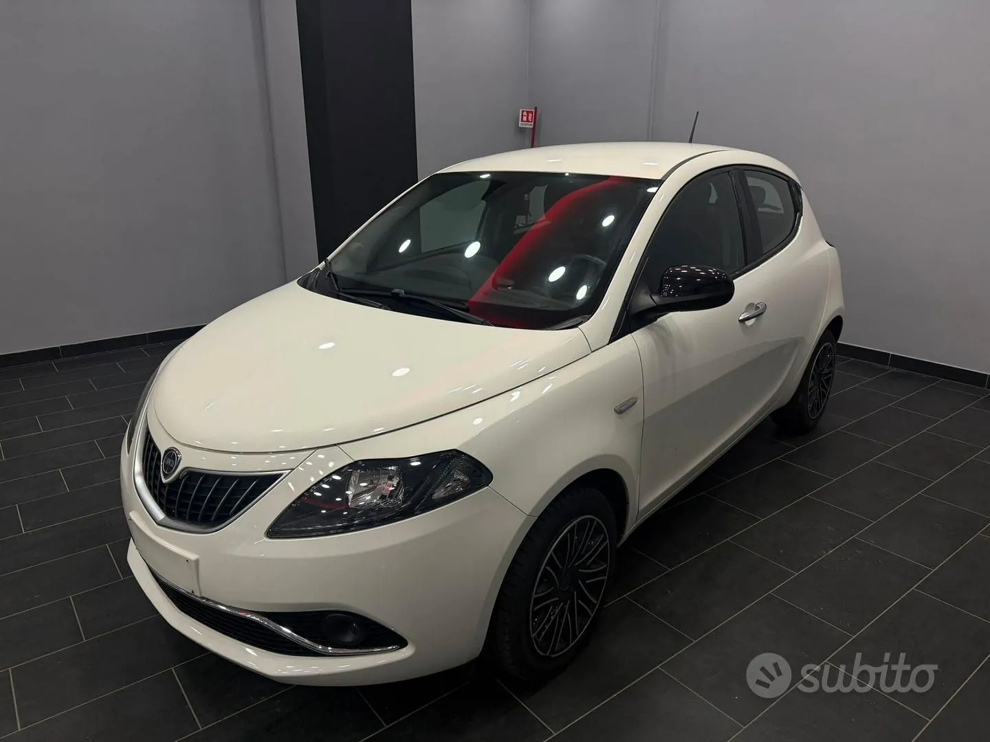 Lancia Ypsilon 2022 photo 2