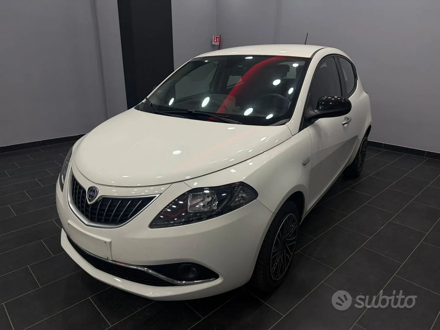 Lancia Ypsilon