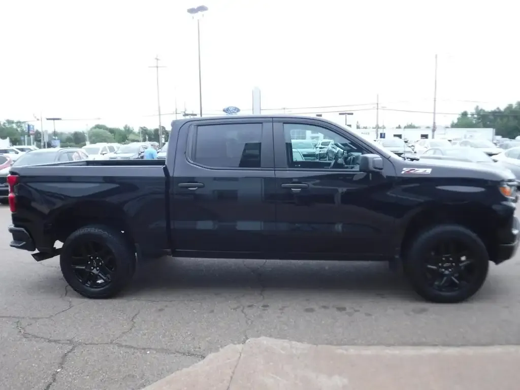 Chevrolet Silverado 1500 2022 photo 4