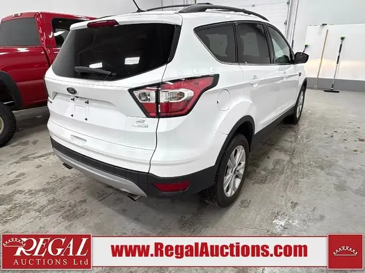 Ford Escape 2018 photo 3