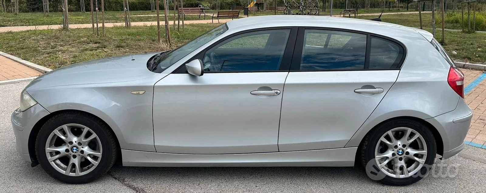 BMW E87 2007 photo 2
