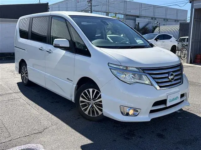 Nissan Serenade