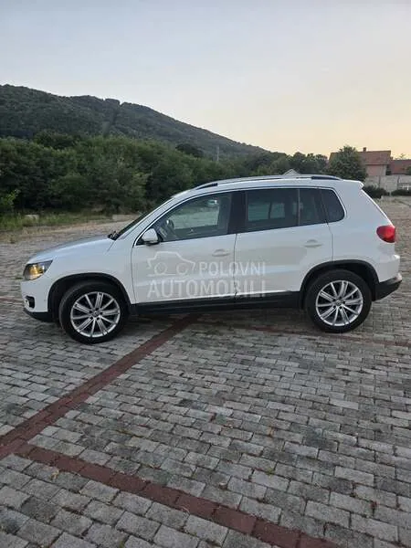 Volkswagen Tiguan 2012 photo 3