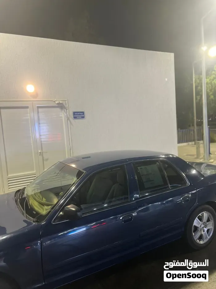 Ford Crown Victoria