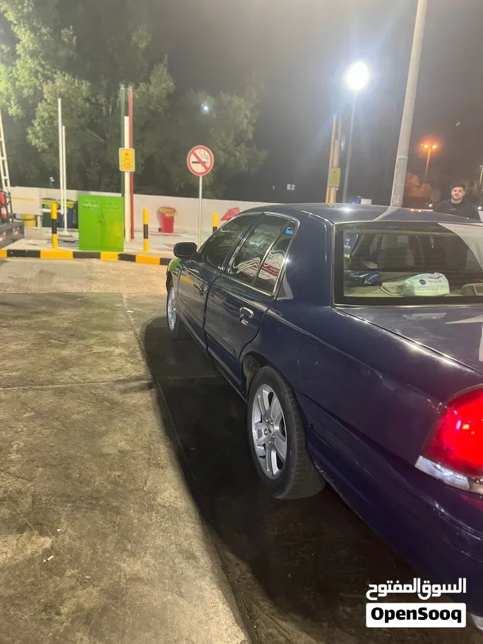 Ford Crown Victoria 2008 photo 4