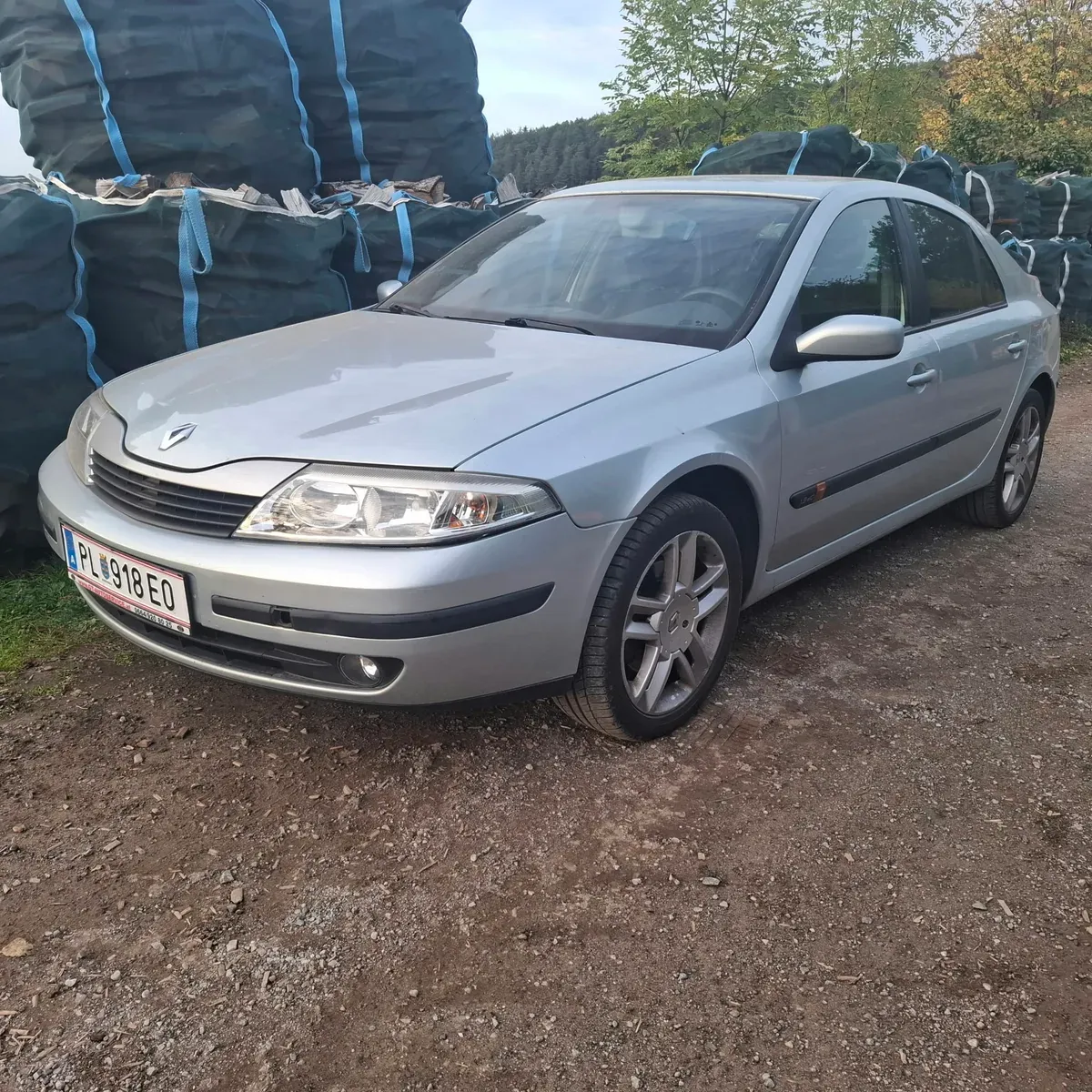 Renault Laguna 2004 photo 2