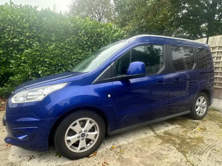 Ford Tourneo Connect 2016 photo 2