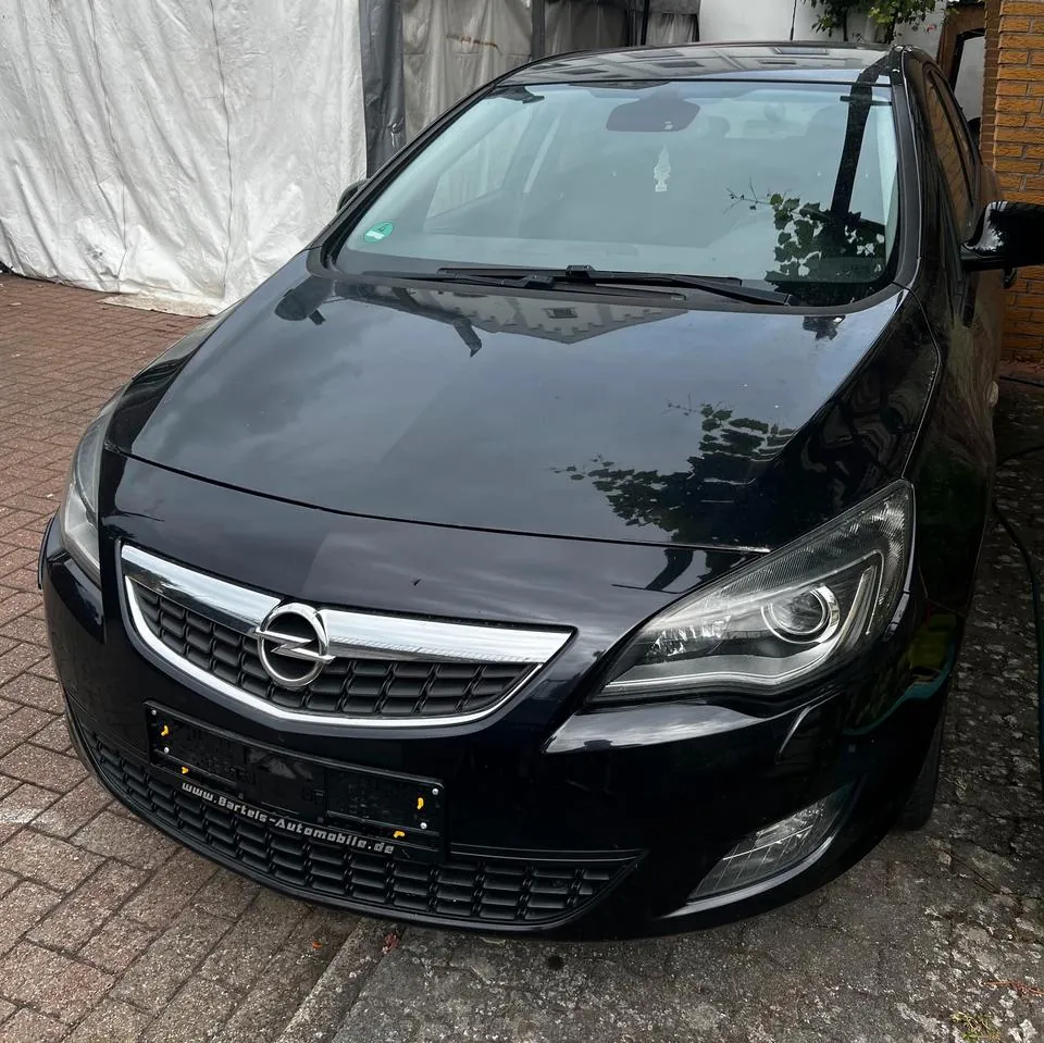 Opel Astra J