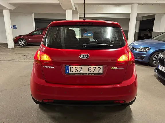 Kia Venga 2010 photo 5