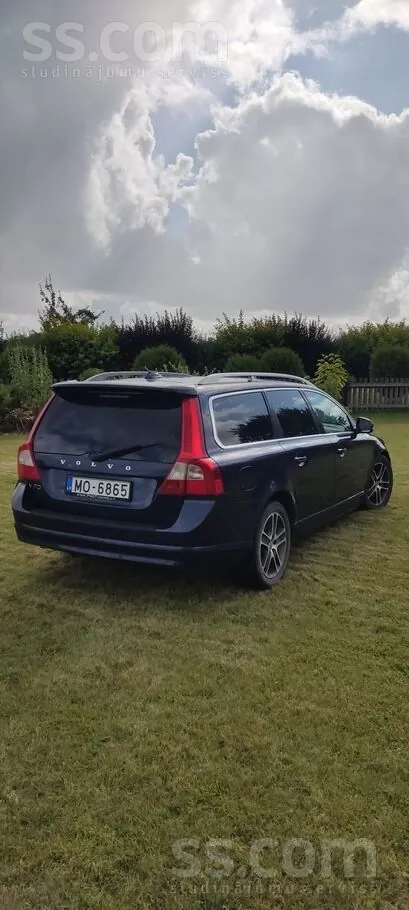 Volvo V70 2012 photo 3