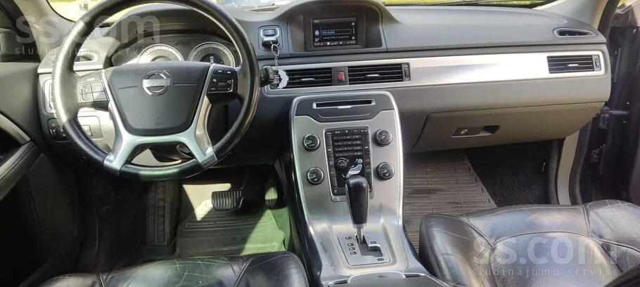 Volvo V70 2012 photo 5