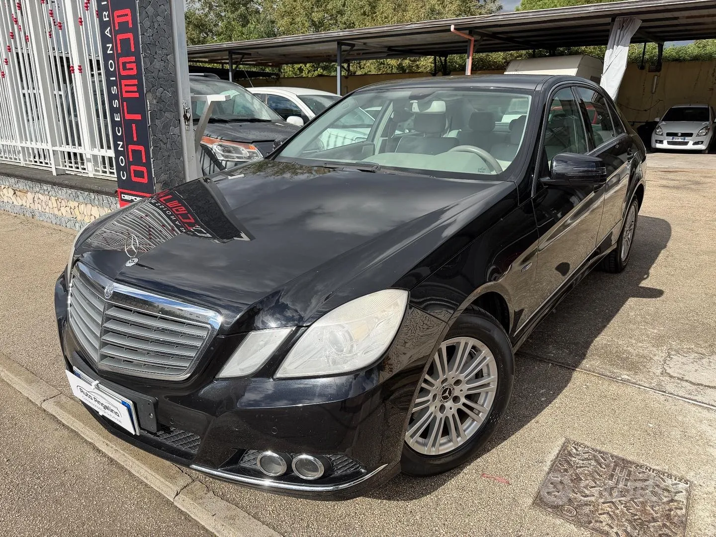 Mercedes-Benz E-Class 2011 photo 2