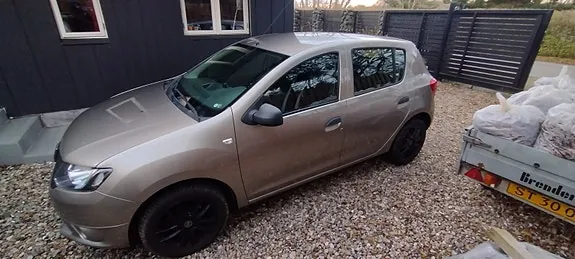 Dacia Sandero 2013 photo 4