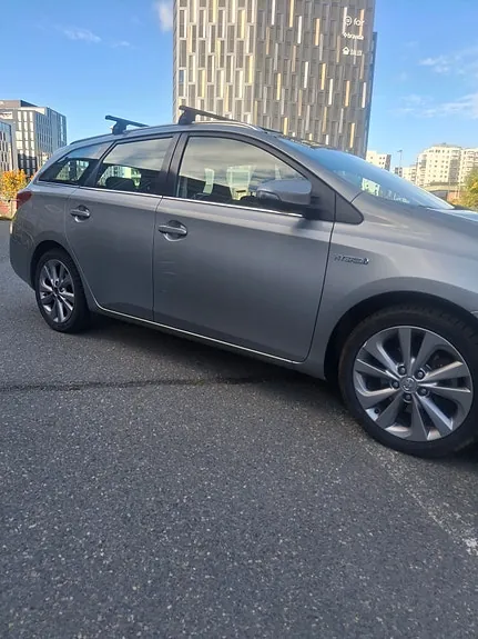 Toyota Auris 2013 photo 2