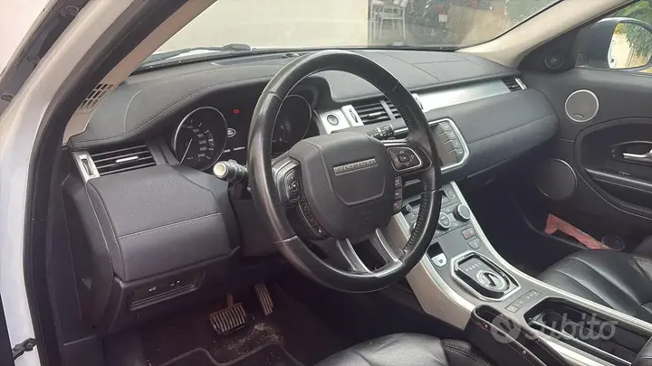 Land Rover Range Rover Evoque 2015 photo 3