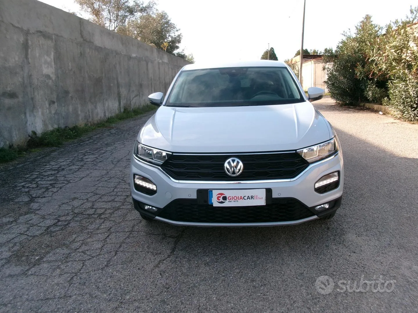 Volkswagen T-Roc 2019 photo 2