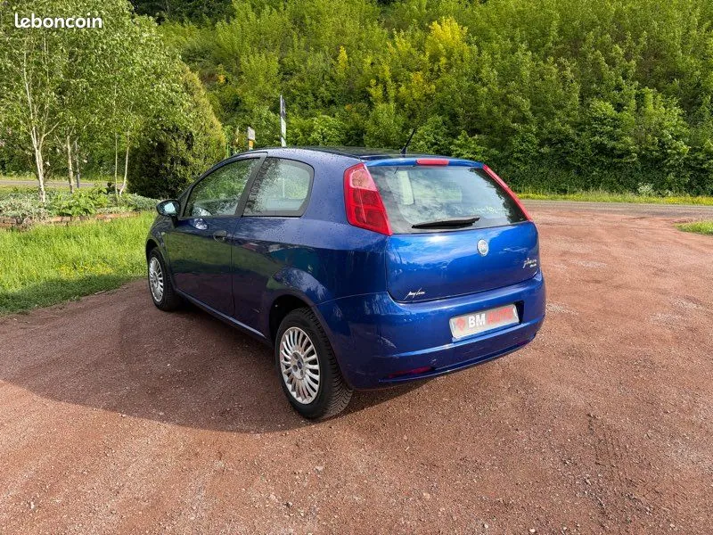 Fiat Grande Punto 2007 photo 3