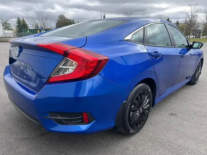 Honda Civic 2018 photo 4