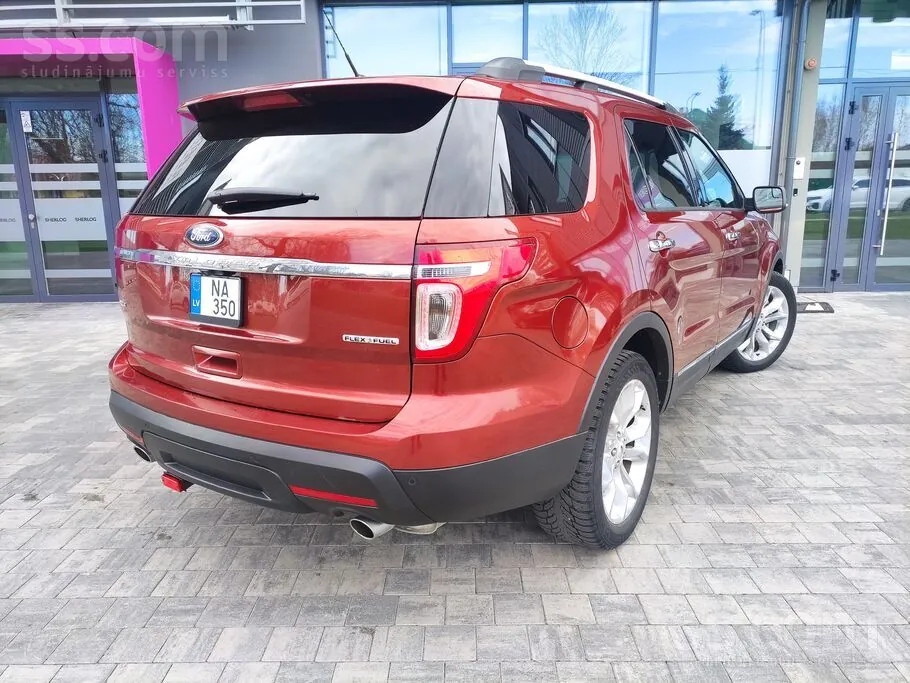 Ford Explorer 2014 photo 4