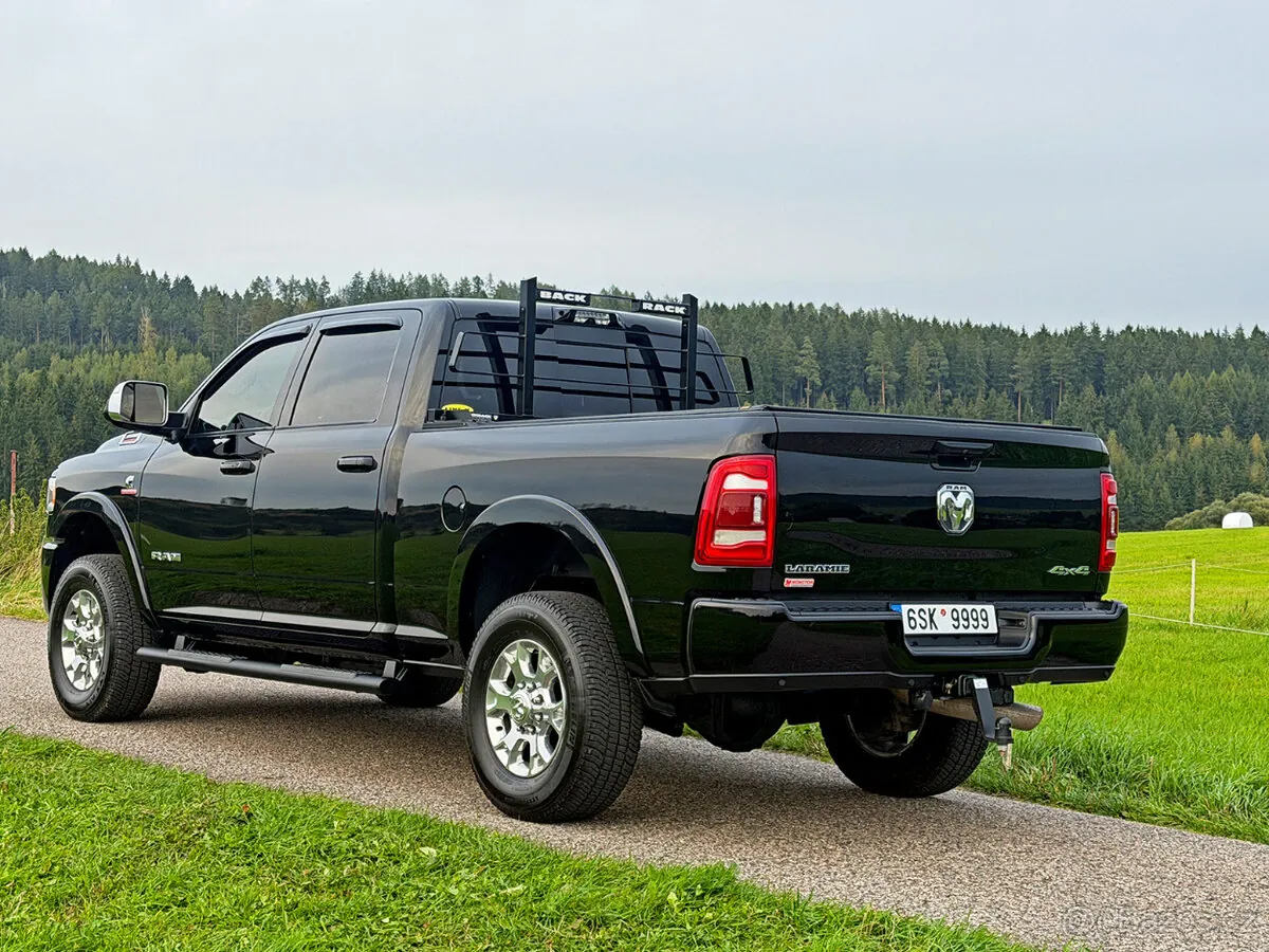 Dodge Ram 3500 Laramie 2022 photo 4