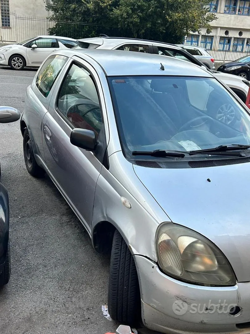 Toyota Yaris 2001 photo 4