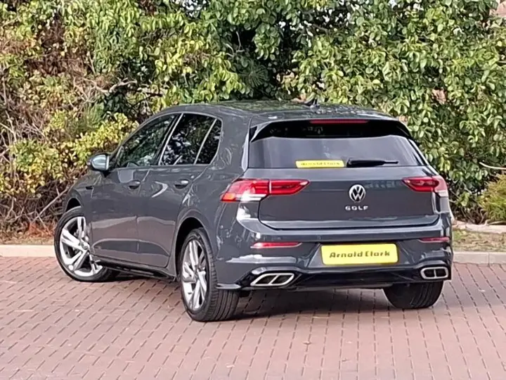 Volkswagen Golf 2021 photo 2