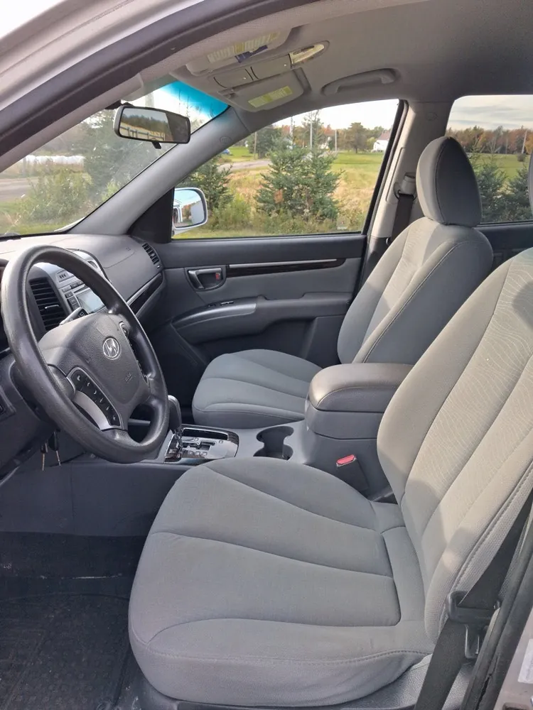 Hyundai Santa Fe 2012 photo 4