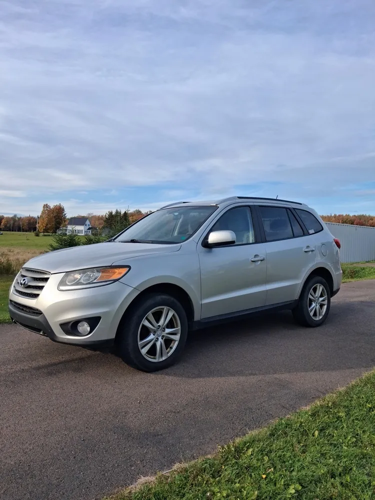 Hyundai Santa Fe 2012 photo 2