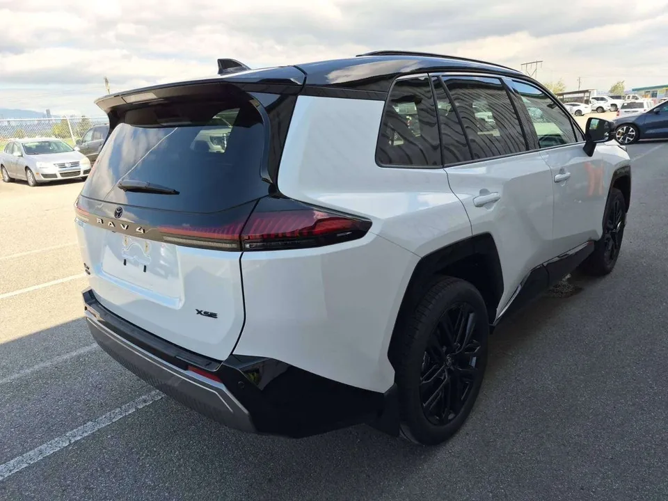 Toyota Rav4 2026 photo 3