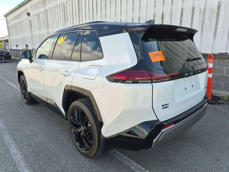 Toyota Rav4 2026 photo 4