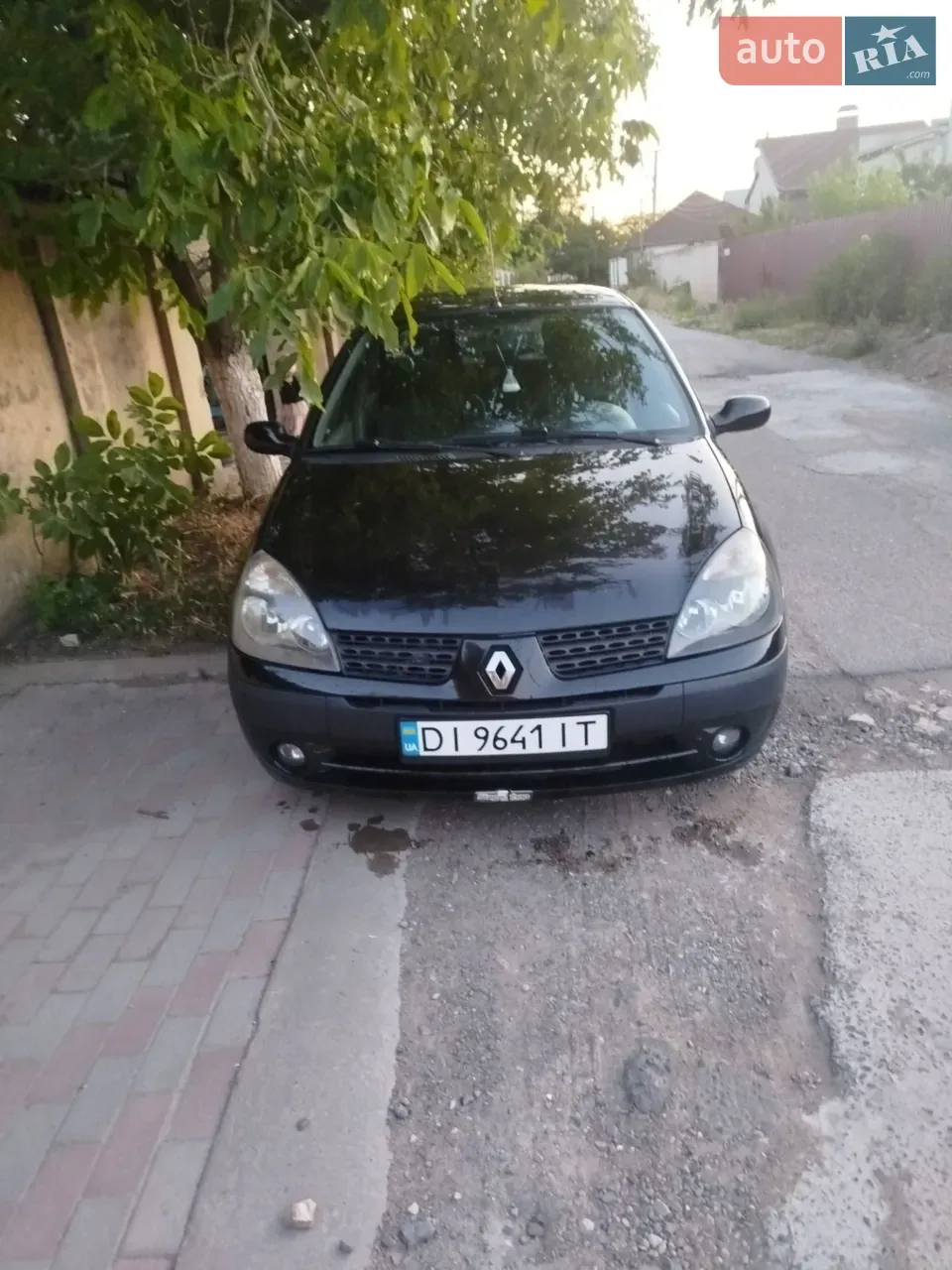 Renault Symbol 2005 photo 2