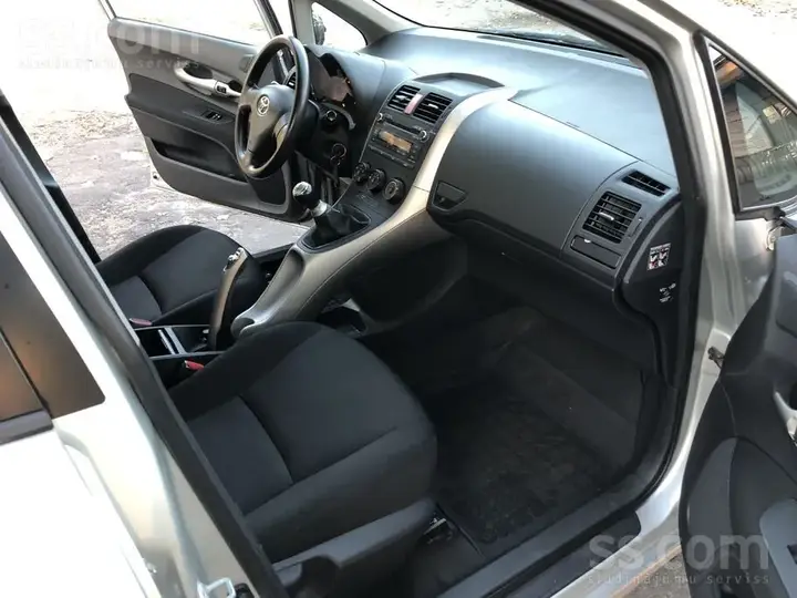 Toyota Auris 2008 photo 5