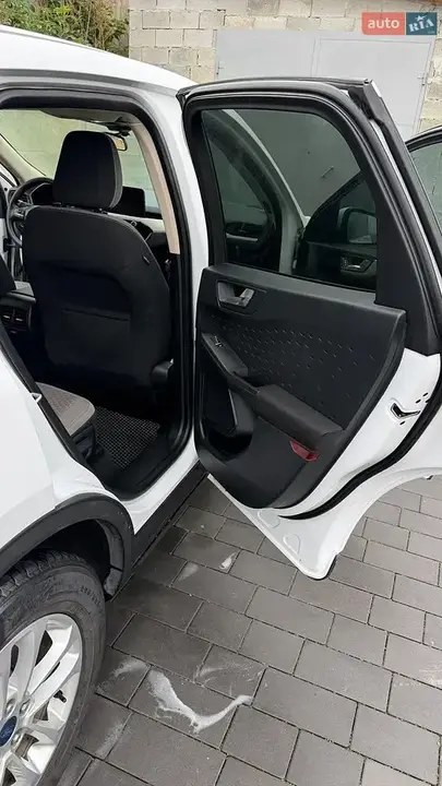 Ford Escape 2020 photo 3