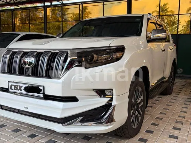 Toyota Land Cruiser Prado 2023 photo 2